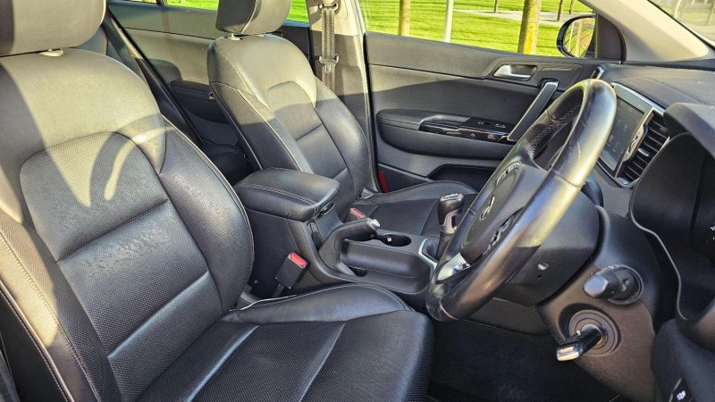 KIA SPORTAGE