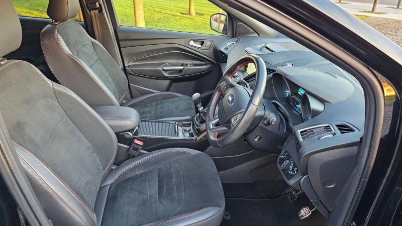 FORD KUGA
