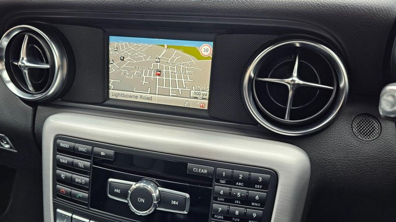 MERCEDES-BENZ SLK