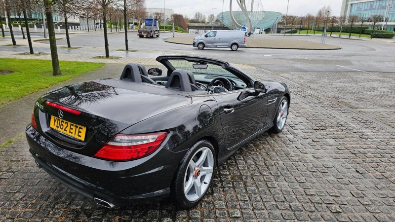 MERCEDES-BENZ SLK